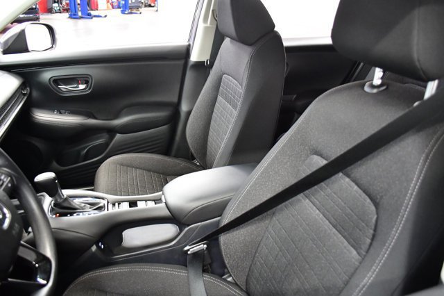Used 2024 Honda HR-V LX image 3