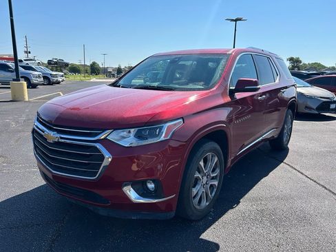 Used 2019 Chevrolet Traverse Premier w/ Driver Confidence II Package FWD image 7