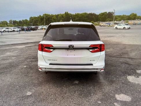 Used 2022 Honda Odyssey Elite image 6