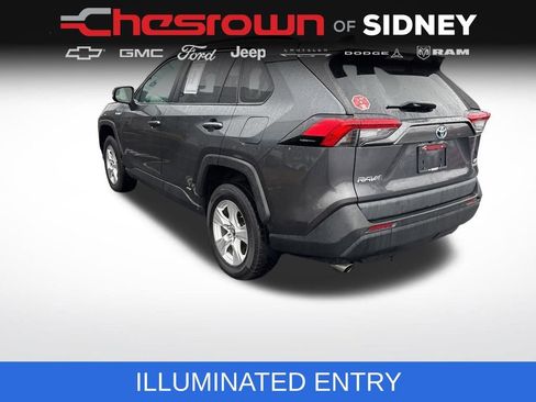 Used 2020 Toyota RAV4 LE image 3