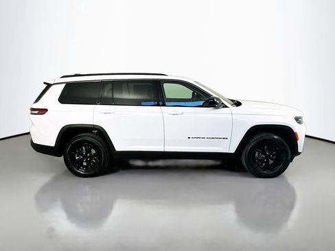 New 2026 Jeep Grand Cherokee L 4WD image 8