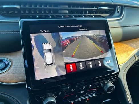 Used 2021 Jeep Grand Cherokee L Summit image 24