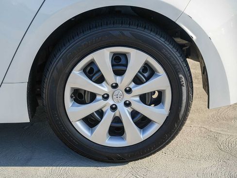Used 2022 Toyota Corolla LE FWD image 10