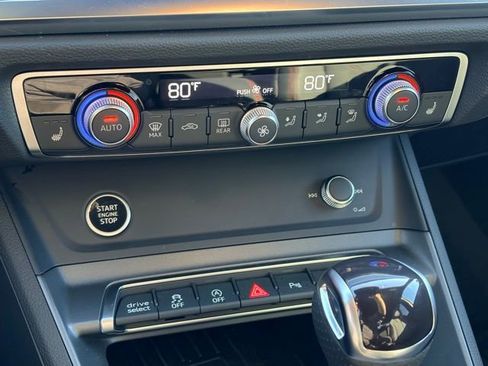 Certified 2025 Audi Q3 2.0T Premium Plus w/ Premium Plus Package image 10