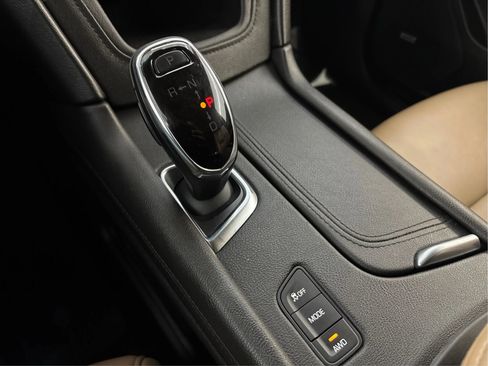 Used 2018 Cadillac XT5 Platinum w/ Driver Assist Package image 47