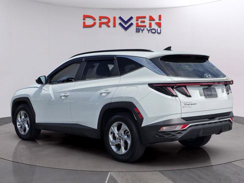 Used 2022 Hyundai Tucson SEL FWD image 3