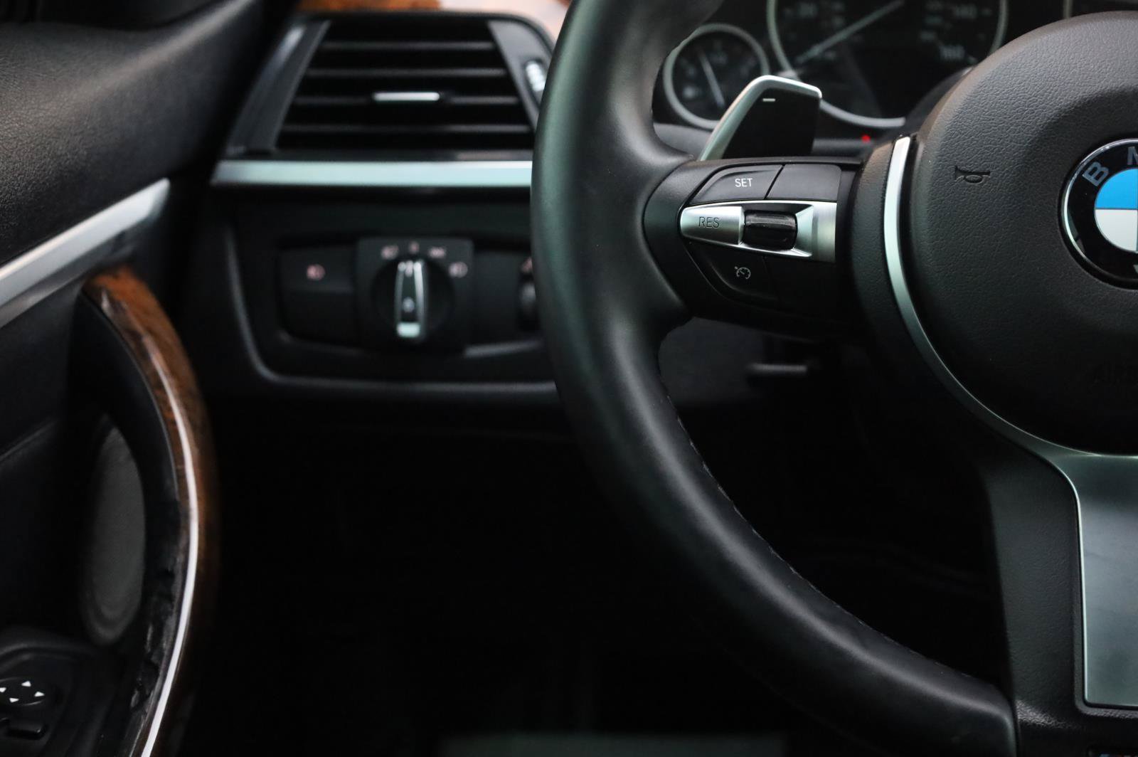 Used 2014 BMW 435i Convertible RWD image 33