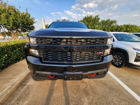Used 2020 Chevrolet Silverado 1500 Custom Trail Boss w/ Custom Convenience Package AWD/4WD image 2