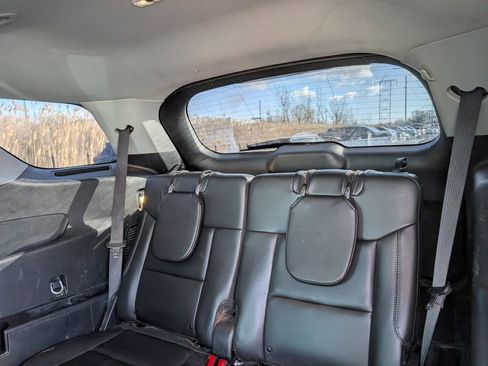 Used 2023 Ford Explorer XLT w/ Equipment Group 202A image 11