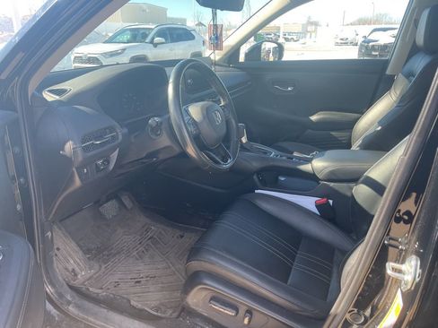 Used 2024 Honda HR-V EX-L image 11