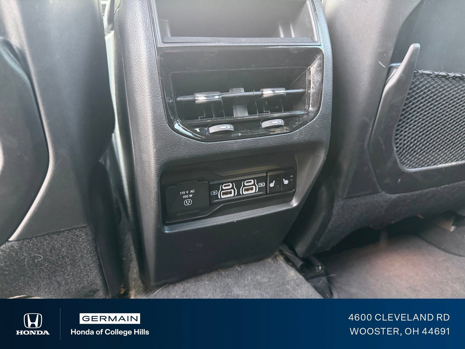 Used 2023 Jeep Grand Cherokee Overland AWD/4WD image 14