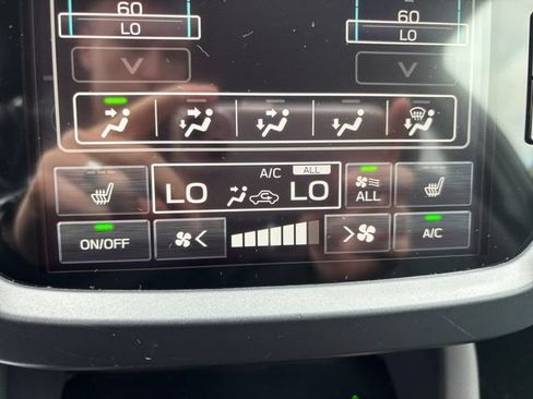 Certified 2025 Subaru Forester Premium AWD/4WD image 19