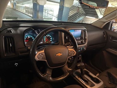 Used 2021 Chevrolet Colorado LT w/ Fleet Safety Package RWD image 7