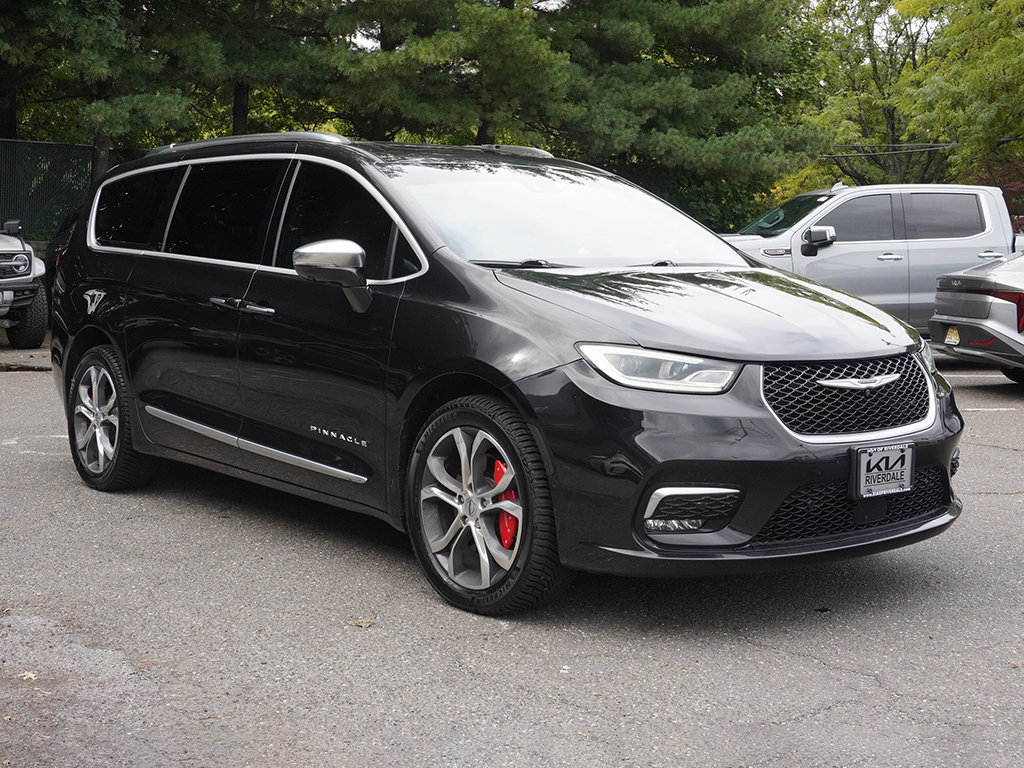 Used 2022 Chrysler Pacifica Pinnacle AWD/4WD image 66