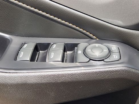 Used 2020 Chevrolet Traverse LT FWD image 28
