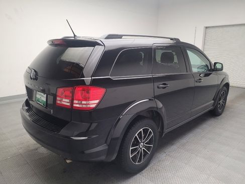 Used 2018 Dodge Journey SE w/ Popular Equipment Group image 9