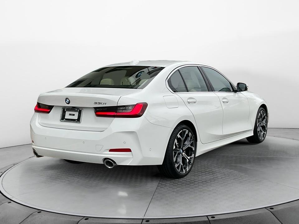 Used 2026 BMW 330i Sedan w/ Convenience Package RWD image 7