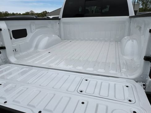 New 2026 RAM 1500 Laramie AWD/4WD image 8