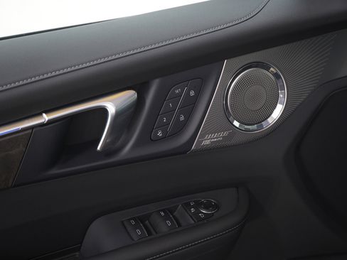 Used 2025 Buick Enclave Avenir w/ Super Cruise Package image 22