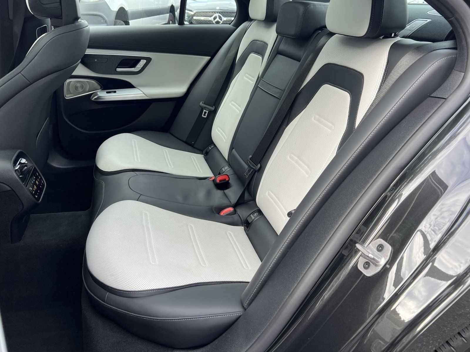 Certified 2025 Mercedes-Benz E 53 AMG e 4MATIC Sedan w/ Multicontour Seating Package image 30