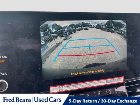 Used 2025 Toyota Sienna XLE w/ XLE Plus Package AWD/4WD image 15