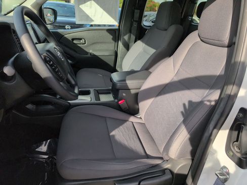 Certified 2024 Nissan Frontier S w/ Technology Package image 15
