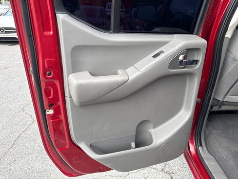 Used 2019 Nissan Frontier SV RWD image 27
