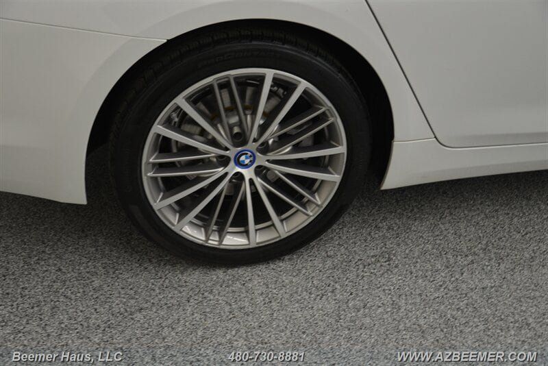 Used 2018 BMW 530e RWD image 48
