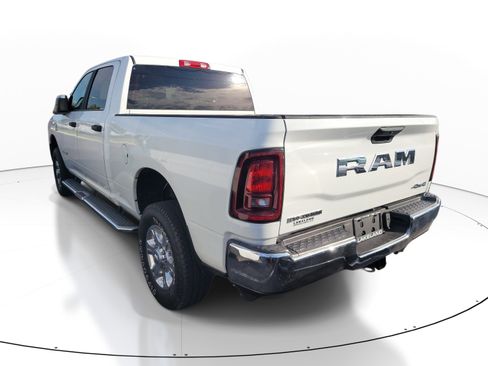 Used 2025 RAM 2500 Big Horn AWD/4WD image 6
