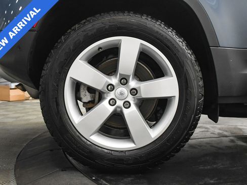 Used 2024 Land Rover Defender 110 S image 31