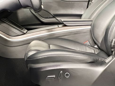 Used 2023 Tesla Model X image 20