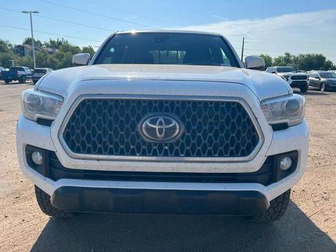 Used 2019 Toyota Tacoma TRD Off-Road AWD/4WD image 8