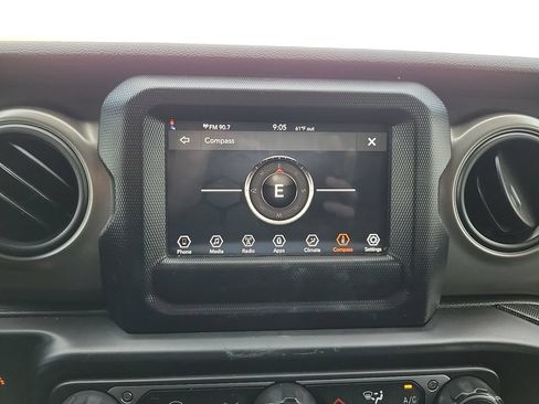 Used 2023 Jeep Wrangler Sport AWD/4WD image 13