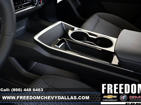 New 2025 Chevrolet Equinox LT w/ Safety and Technology Package image 31