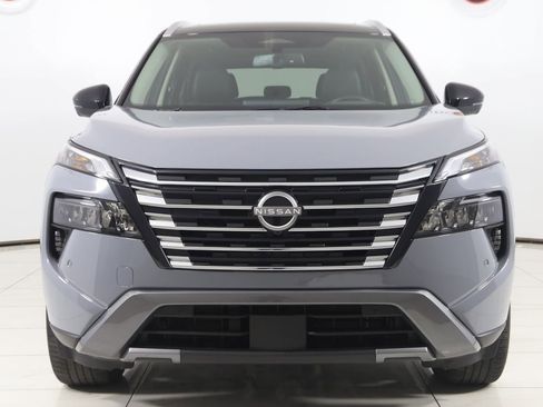 Used 2025 Nissan Rogue SL w/ Tech Package FWD image 56