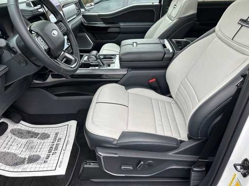 New 2023 Ford F150 Lightning Platinum image 26