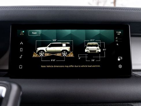 Certified 2024 Land Rover Defender 110 S image 28