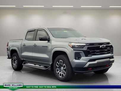 Used 2023 Chevrolet Colorado Z71 w/ Z71 Convenience Package 2