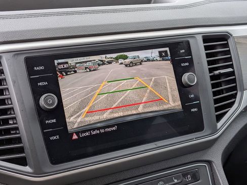 Used 2021 Volkswagen Atlas SE FWD image 24