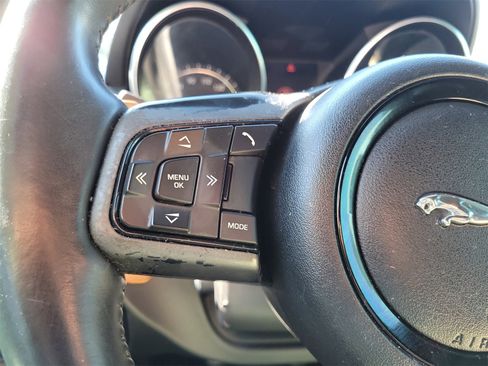 Used 2016 Jaguar F-TYPE S image 16