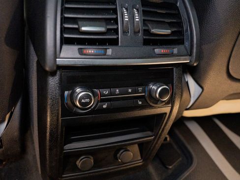 Used 2015 BMW X5 M AWD/4WD image 25
