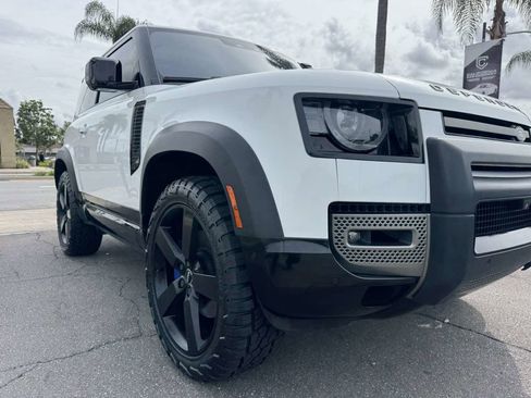 Used 2022 Land Rover Defender 90 X-Dynamic SE image 10