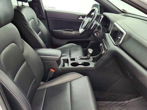 Used 2021 Kia Sportage S image 22