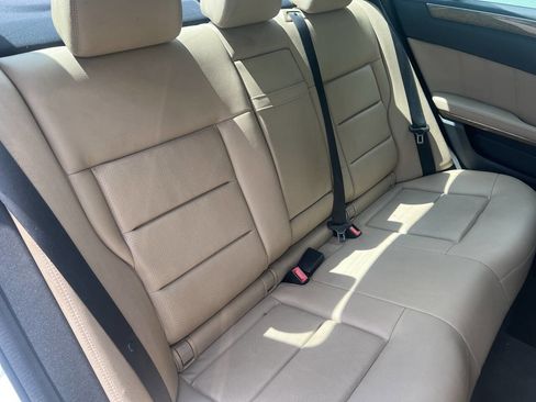 Used 2011 Mercedes-Benz E 350 4MATIC Sedan image 13