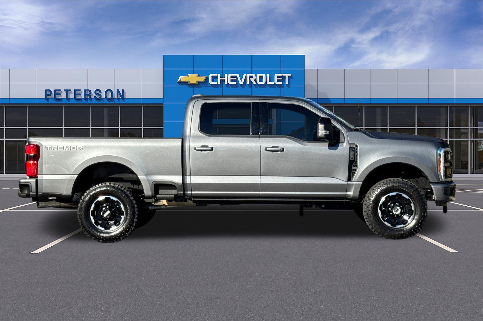 Used 2025 Ford F250 Lariat w/ Tremor Off-Road Package AWD/4WD image 3