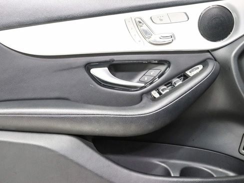 Used 2019 Mercedes-Benz GLC 300 image 21