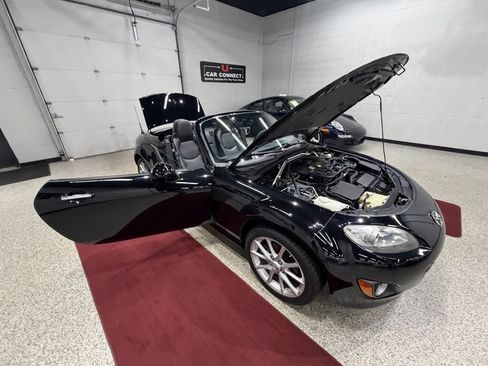 Used 2012 MAZDA MX-5 Miata Grand Touring w/ Premium Pkg RWD image 33