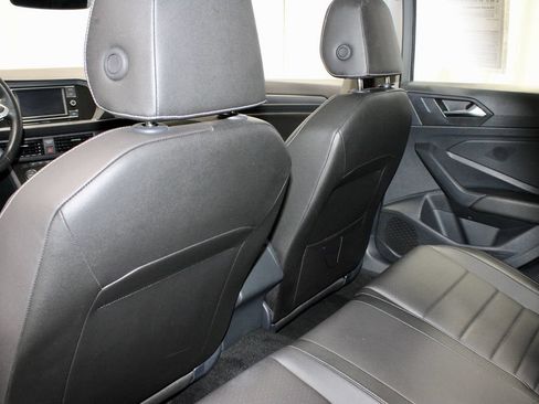 Used 2024 Volkswagen Jetta SE FWD image 21