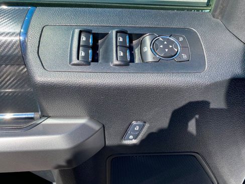 Used 2018 Ford F150 XLT w/ Equipment Group 302A Luxury AWD/4WD image 12