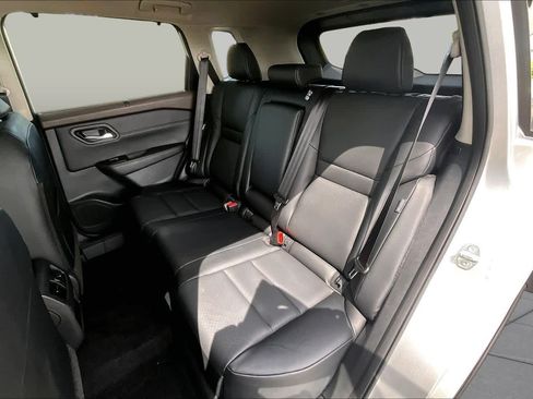 Certified 2023 Nissan Rogue SV w/ SV Premium B Package AWD/4WD image 20